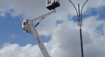 مشروع انارة شارع الكورنيش في الرمادي خلف مستشفى الاطفال في عام ٢٠١٨